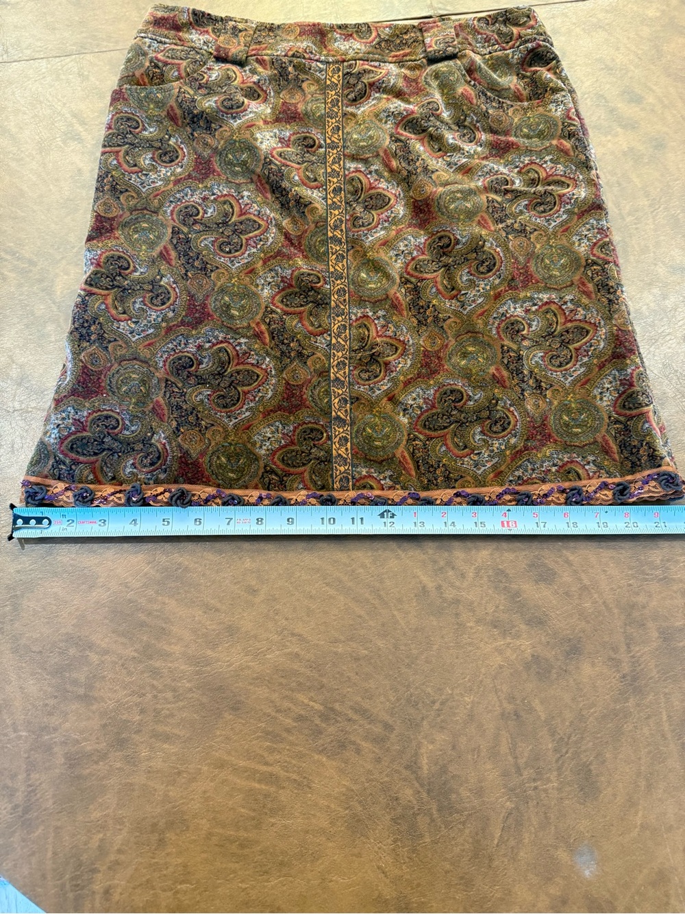 Nanette Lepore Olive Paisley Mini Skirt with Trim Y2K Tapestry Boho Chic Size 8 - Picture 12 of 12